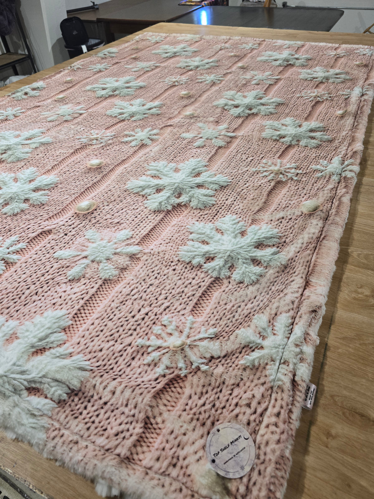 60x90 Printed Bunny (snowflakes) / Ivory Hush
