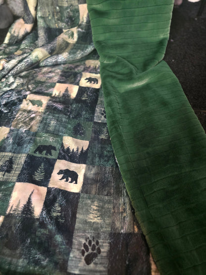 60x90 printed appaloosa/ emerald joey. (This is a heavy gal)